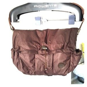 Versatile travel bag in excellent condition